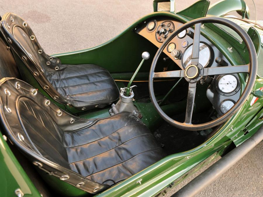 Интерьер Lagonda V12 Le Mans Team Car 1939 года  (фото 12 из 18)